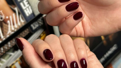 Best Burgundy Almond Nails 2025 – Top Trendy Styles