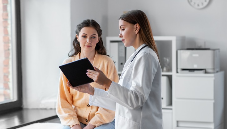 Managing Sinus Headaches at the Office Without Medication