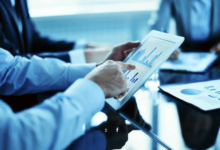 Digital Adoption vs Traditional Training