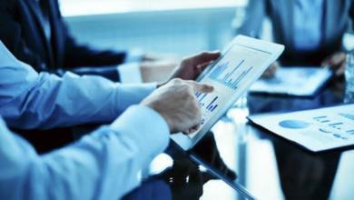 Digital Adoption vs Traditional Training
